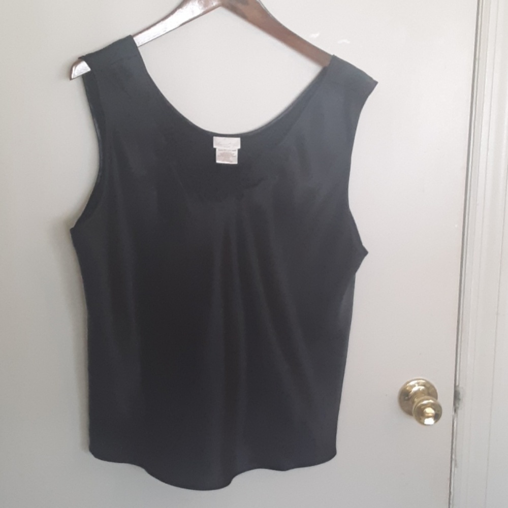 Secret Treasures top size2X